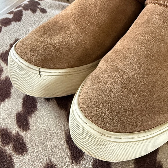UGG Tan Suede Sherpa Ankle Boots - Picture 6 of 7